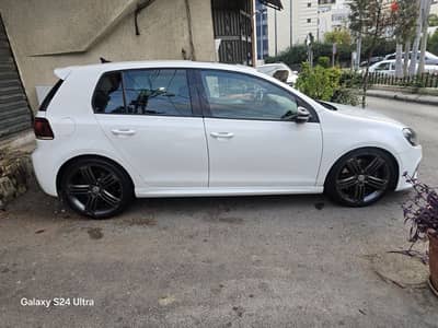 Volkswagen Golf R 2013