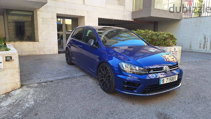 Volkswagen Golf R 2017 1