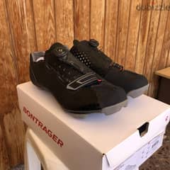 BONTRAGER Cambion Cycling Shoes with SHIMANO Cleats. Size 45. Like New 0