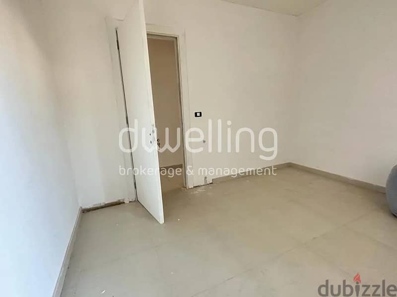 Spacious Flat with Garden for sale in Awkar 3