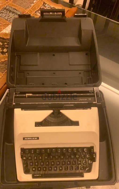 ADLER Typewriter 0