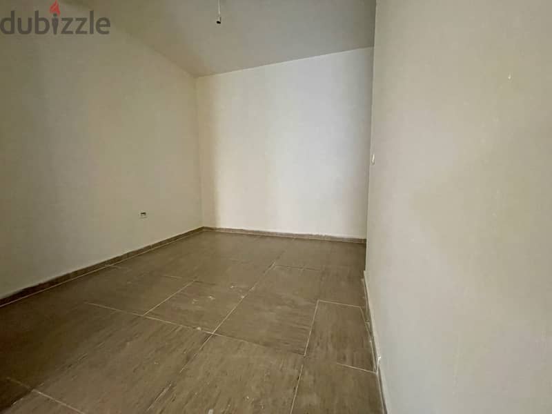 70SQM Apartment For Sale In Zouk Mikaelشقة للبيع في زوق مكايل#RK111126 4