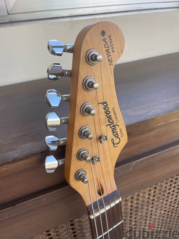 tanglewood electric guitar 1