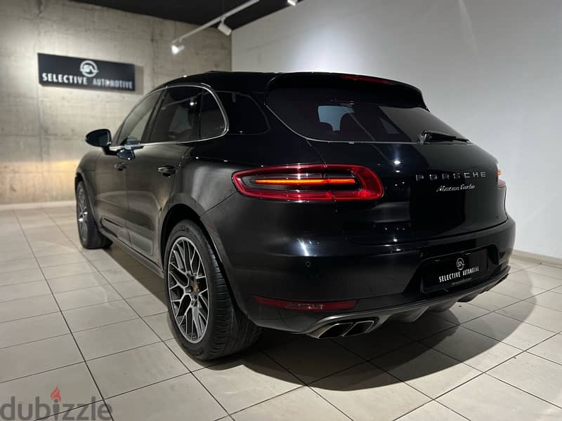 PORSCHE MACAN TURBO 13