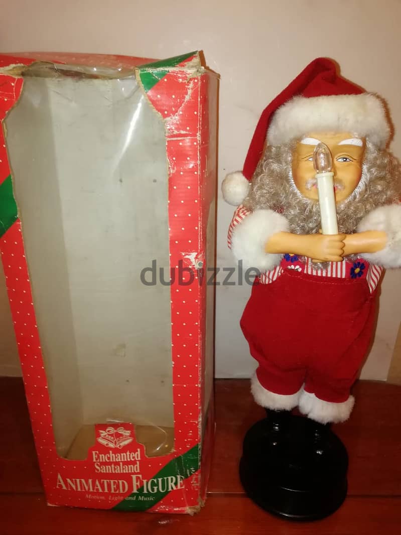 Animated Santa with music & light works on 2 D size batteries size 50 1