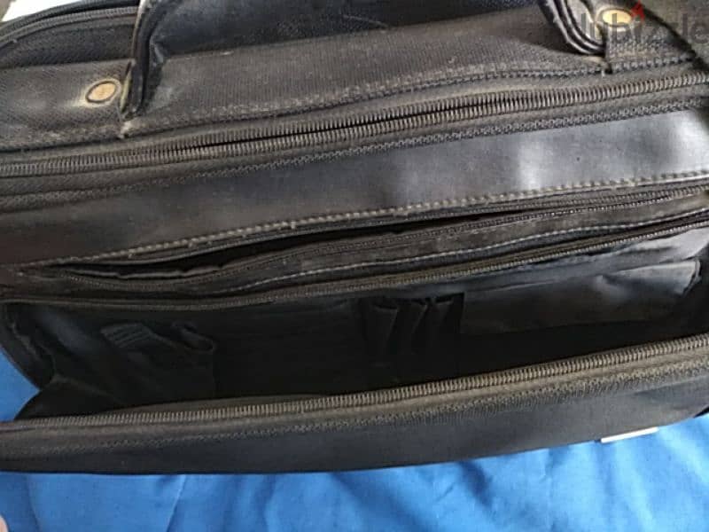 Discovery suitcase (laptop or else) - Final price 2