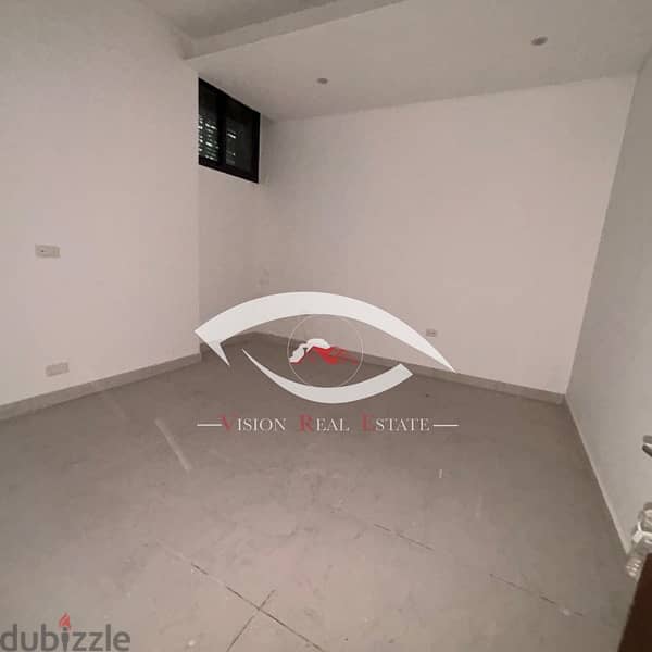 Apartment For Sale Khalde / شقة للبيع في خلدة 3