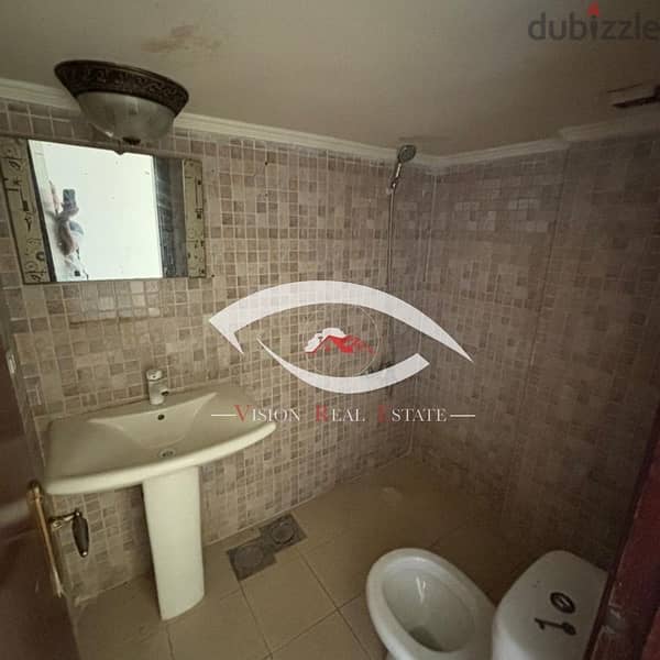 Apartment For Sale in Khalde / شقة للبيع في خلدة 6