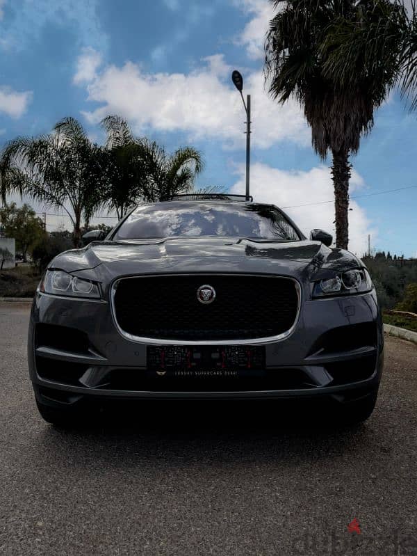 Jaguar F-Pace 2017 1