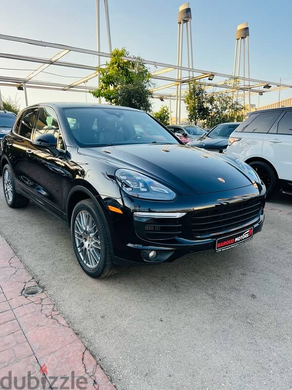 Porsche Cayenne 2017 “S” Clean Carfax 1