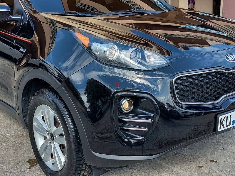 Kia Sportage 2017 clean carfax 60 000 miles 4wd super clean 16