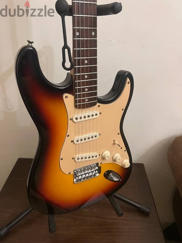 vintage Maxtone handmade electric guitar 2