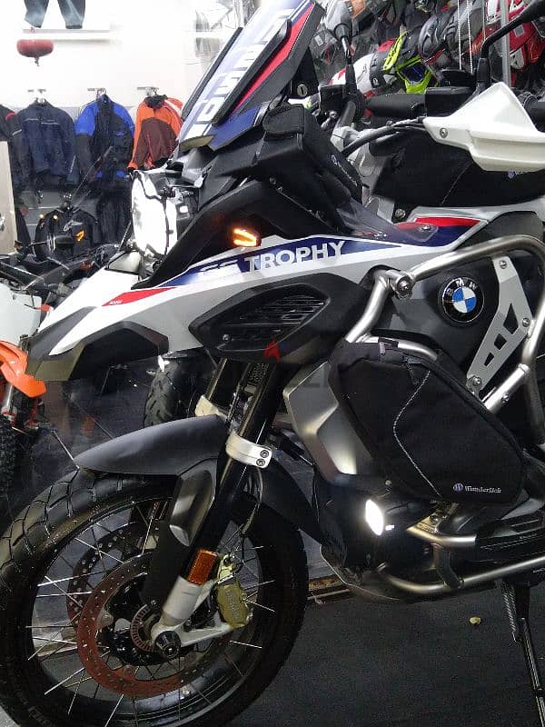 BMW GSA 1250cc Trophy 6700klm on odo model 2023 5