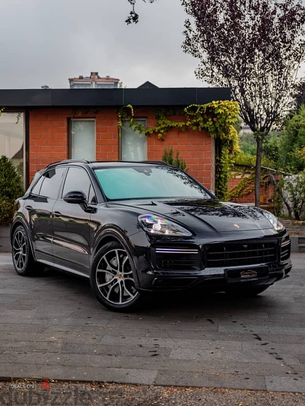 Porsche Cayenne Turbo 2019, Porsche Beirut Source&Services. 13.000Km 2