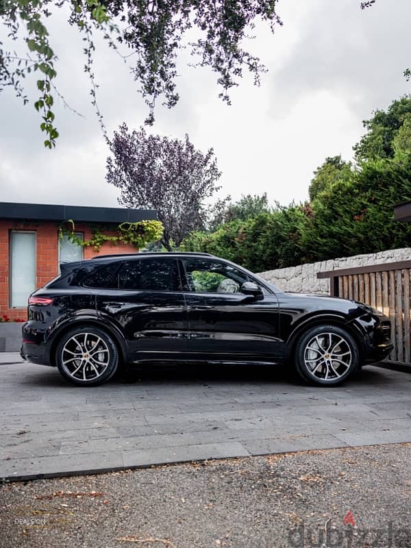 Porsche Cayenne Turbo 2019, Porsche Beirut Source&Services. 13.000Km 9