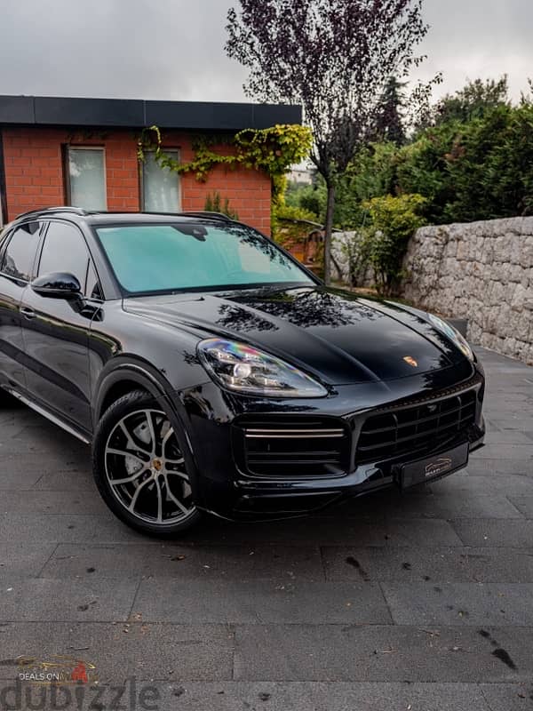 Porsche Cayenne Turbo 2019, Porsche Beirut Source&Services. 13.000Km 10