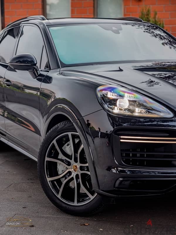 Porsche Cayenne Turbo 2019, Porsche Beirut Source&Services. 13.000Km 11