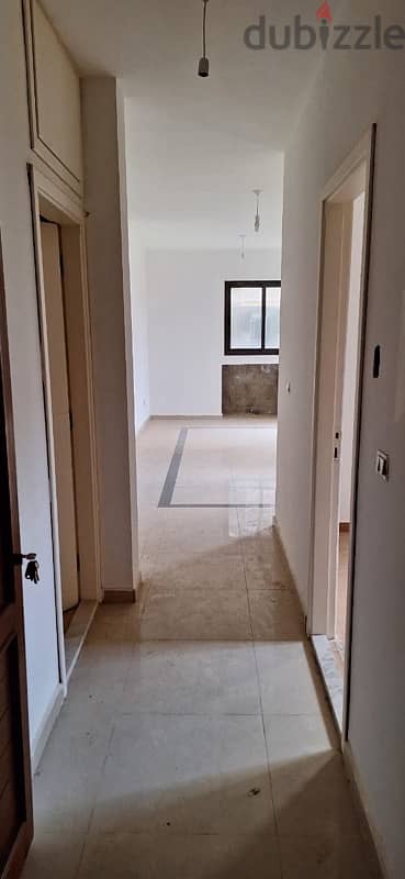 For Sale: Apartment in Zakrit 1