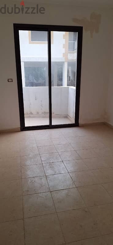 For Sale: Apartment in Zakrit 4