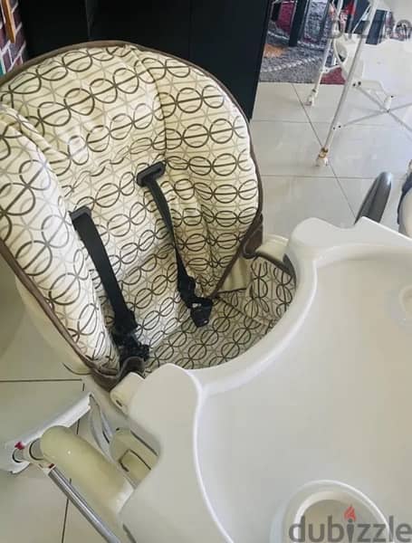 High Chair Love n Care (in excellent condition) 2