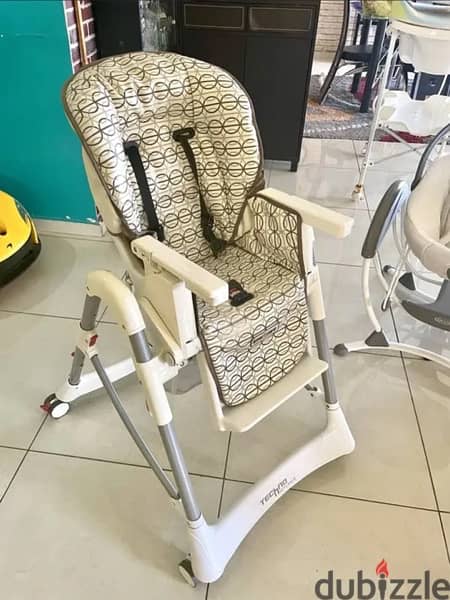 High Chair Love n Care (in excellent condition) 5