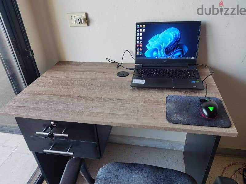 Brand New Desk 1