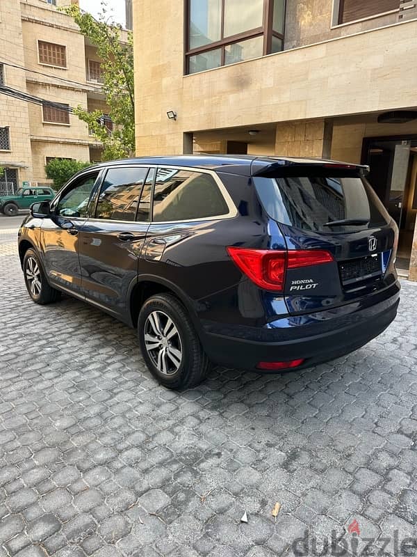 Honda Pilot AWD 2016 dark blue 3