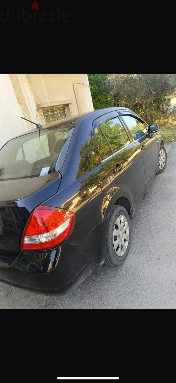 Nissan Tiida 2009 1