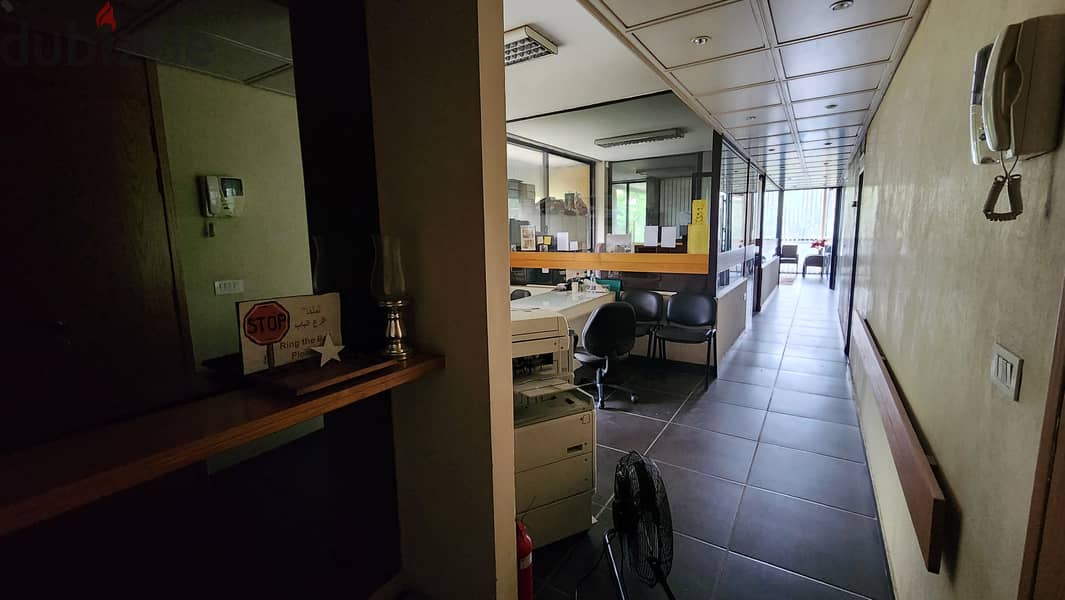 Office for rent in Louaizeh مكتب للإيجار في اللويزة 1