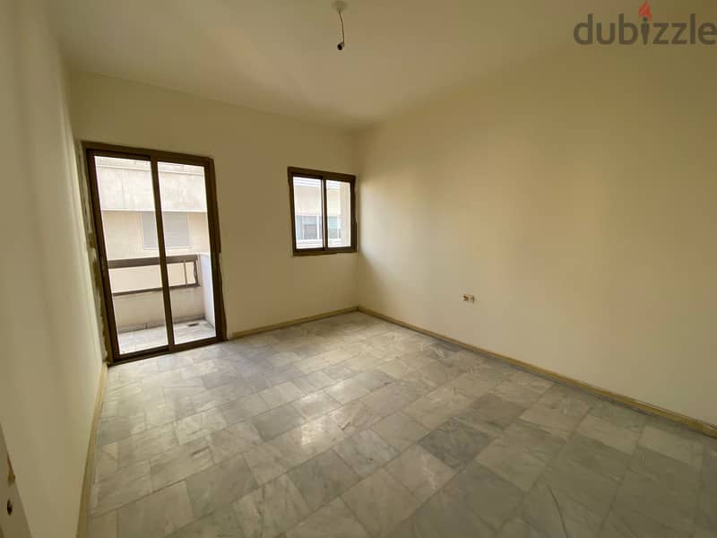 Apartment for sale in Ras el Nabeh شقة للبيع برأس النبع 1