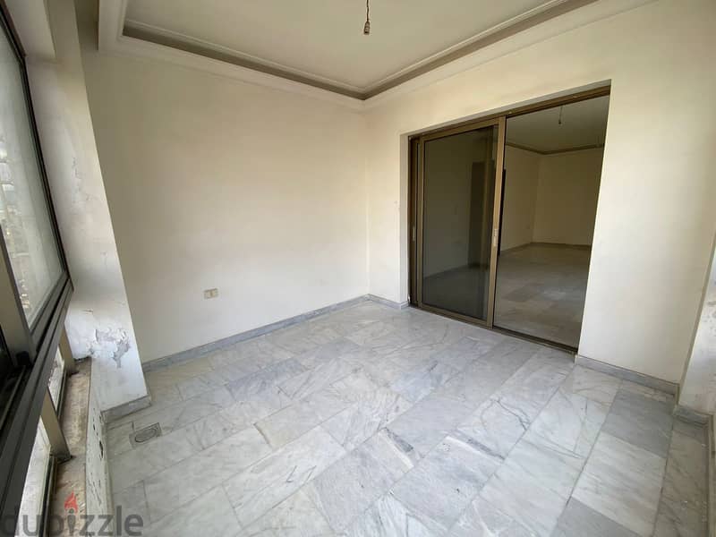 Apartment for sale in Ras el Nabeh شقة للبيع برأس النبع 4