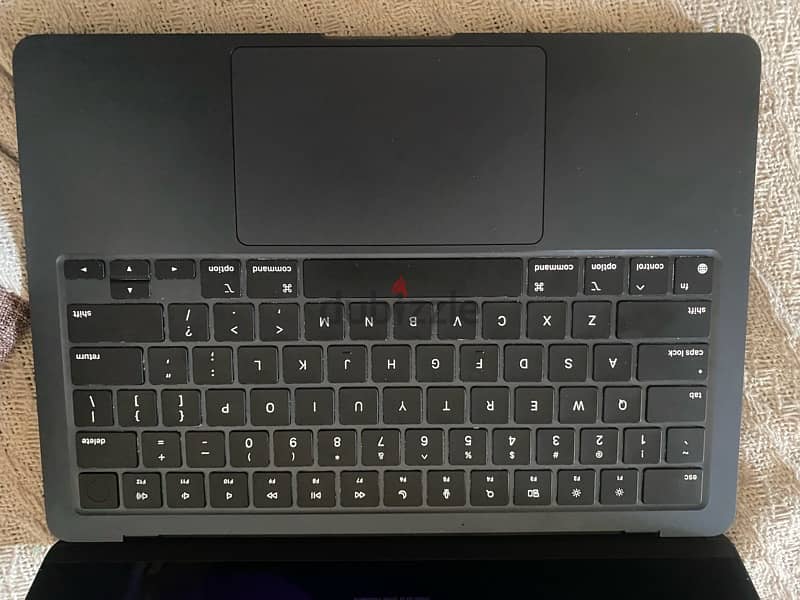 mackbook air m2 (mint condition) 5