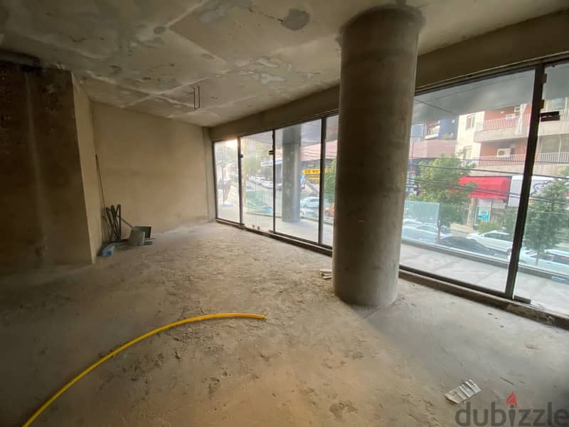 Shop for sale in Saydeh Achrafieh/ Spacious 1