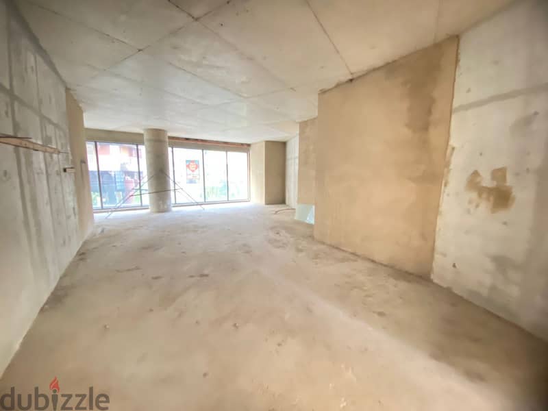 Shop for sale in Saydeh Achrafieh/ Spacious 3