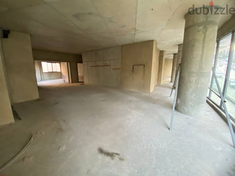 Shop for sale in Saydeh Achrafieh/ Spacious 6