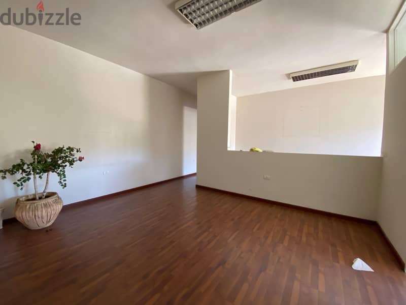 Office for rent in Antelias مكتب للايجار في انطلياس 1