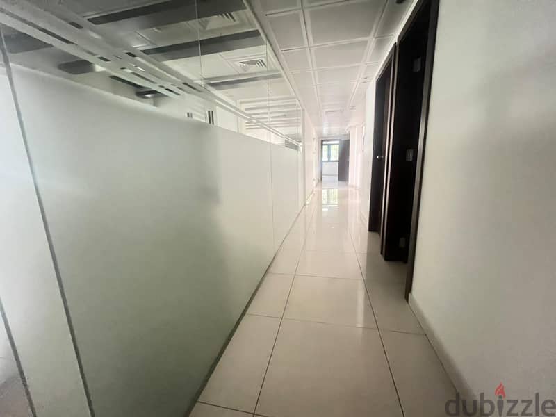 Office for rent in Badaro مكتب للايجار في بدارو 6