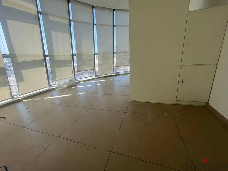 Office for rent in Badaro مكتب للايجار في بدارو 4