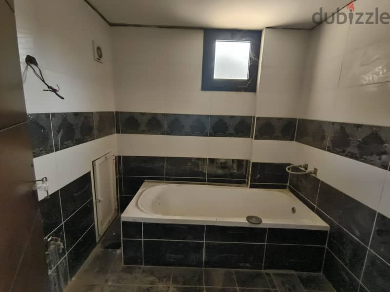 112 SQM Apartment For Sale In Blat شقة للبيع في بلاط #KR111480 3