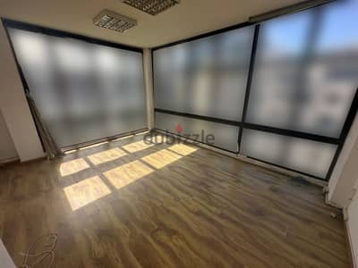 Office for Sale in Dekwaneh مكتب للبيع في الدكوانة