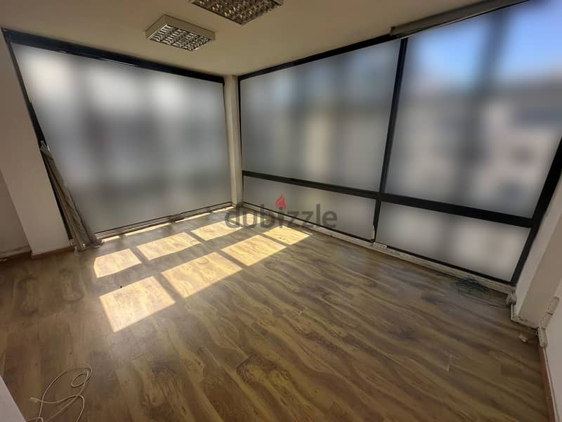 Office for sale in Dekwaneh مكتب للبيع في الدكوانة 0