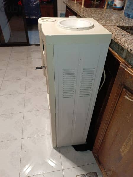 Used water dispenser 3