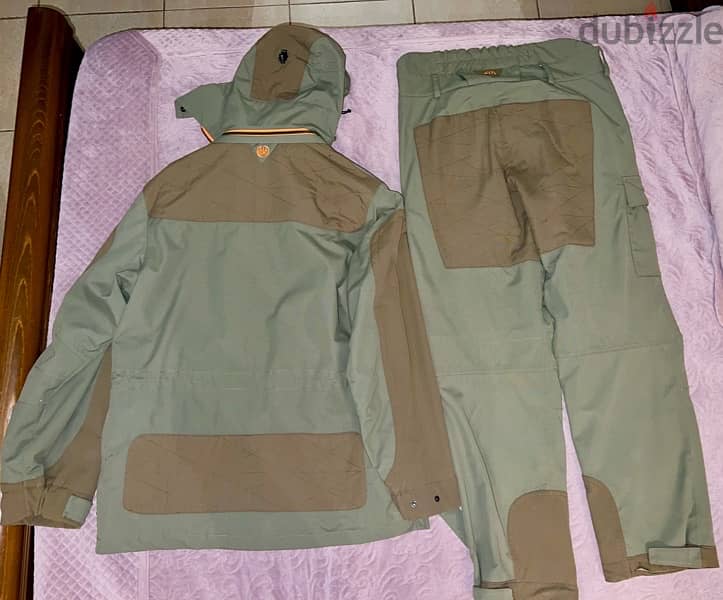 Beretta Hunting Suit Size L (Pant & Jacket) 0