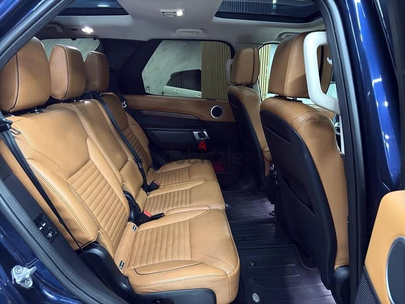 2017 Land Rover Discovery HSE Luxury 8