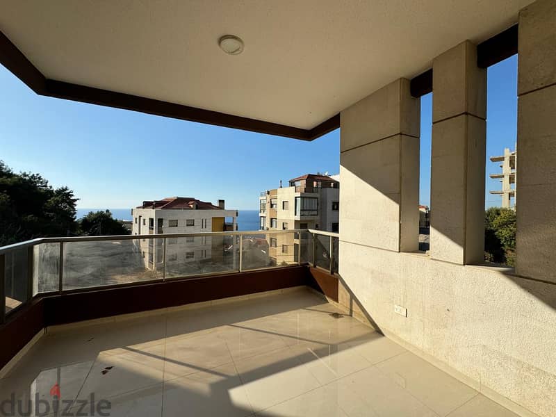 3 bedroom Apartment in Halat with Seaview 10