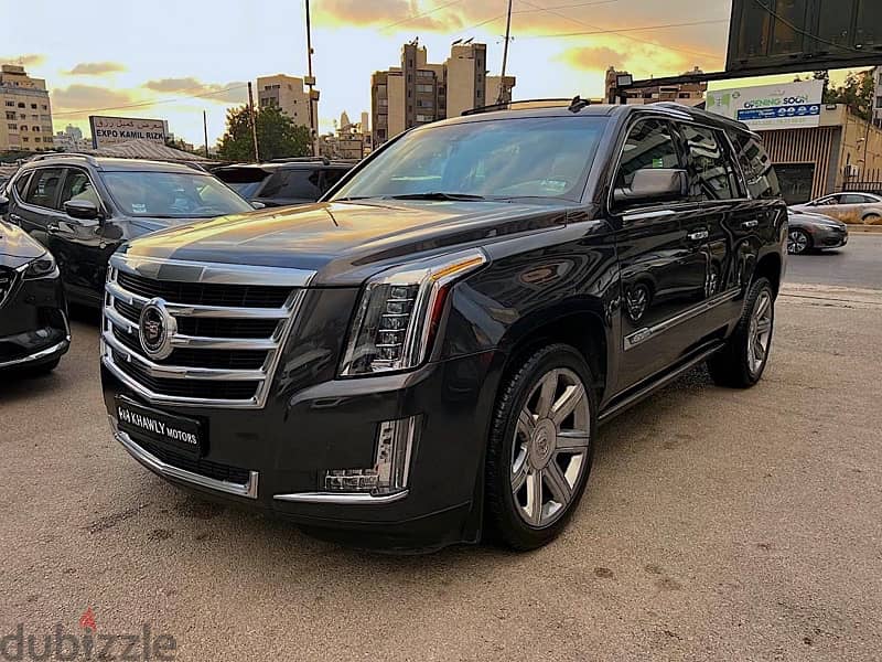 Cadillac Escalade Platinum one owner 1