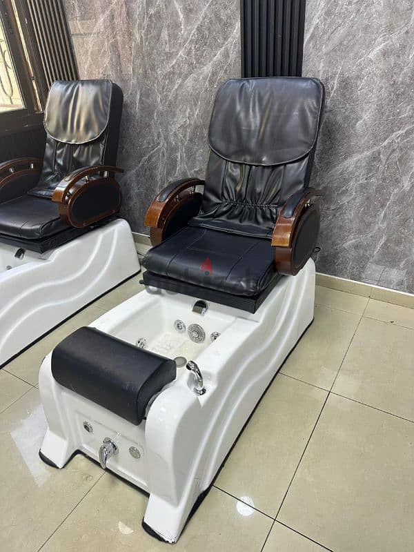 jacuzzi for pedicure for 150$ 2