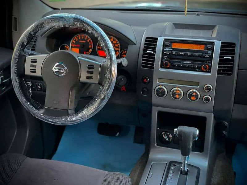 Nissan Pathfinder 2005 4