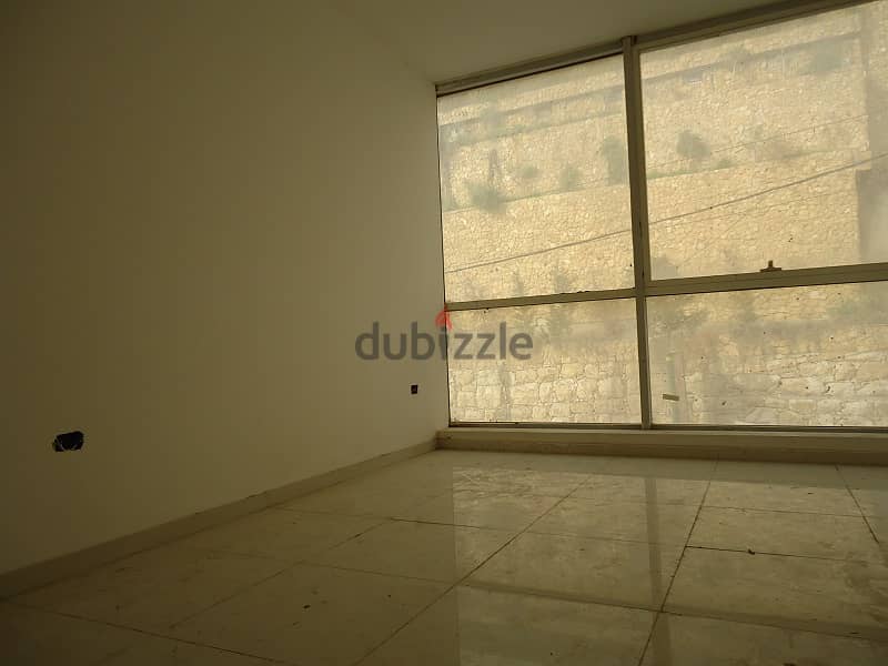 Office for rent in Mansourieh مكتب للايجار في منصورية 1