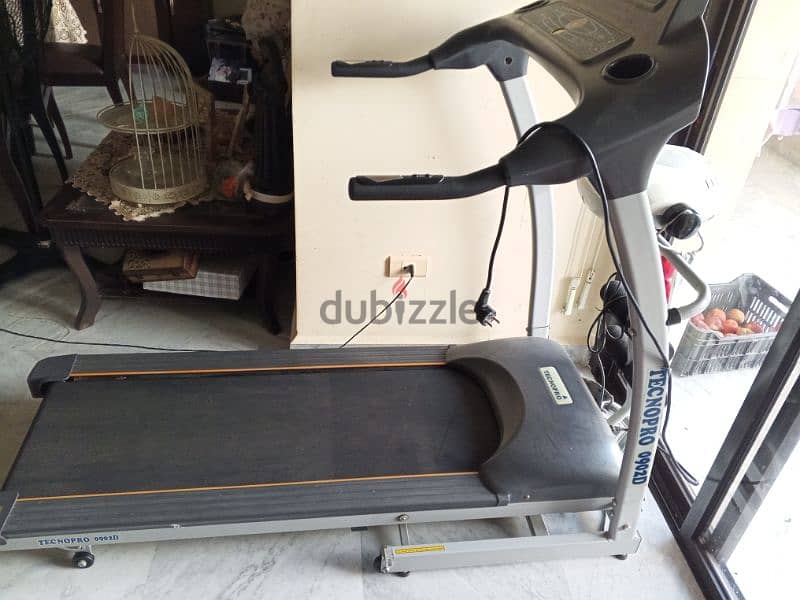 treadmill was previously owned but it is just like new 1